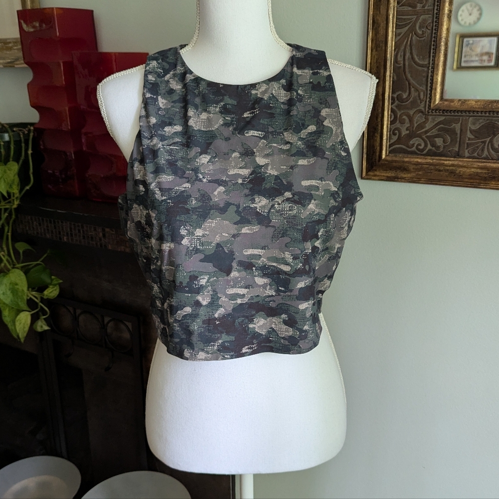 Soma Weekend Sport 360 Support Crop Top Womens Large Abstract Brush GreenGray 75